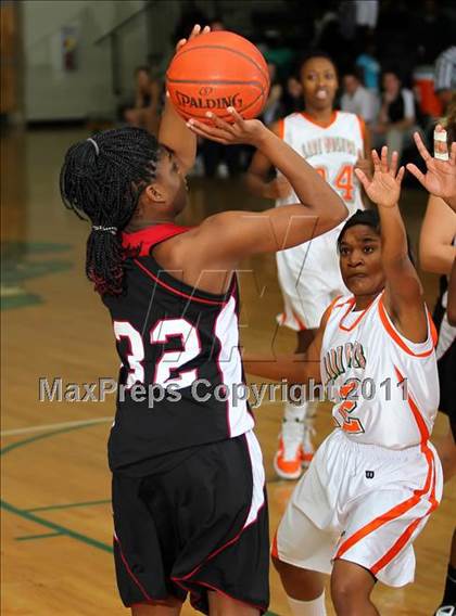 Thumbnail 2 in Wando v Timberland (Lake Marion Invitational 2010 Finals)  photogallery.