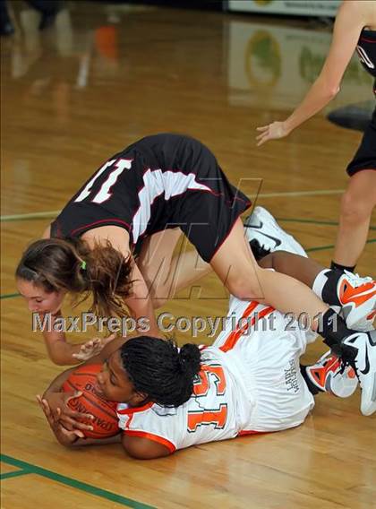 Thumbnail 2 in Wando v Timberland (Lake Marion Invitational 2010 Finals)  photogallery.