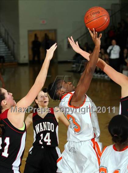 Thumbnail 1 in Wando v Timberland (Lake Marion Invitational 2010 Finals)  photogallery.