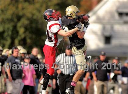 Thumbnail 2 in Jacksonville @ Sacred Heart-Griffin (IHSA Class 5A  1st Round) photogallery.