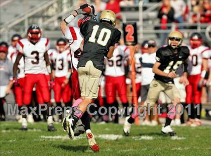 Thumbnail 2 in Jacksonville @ Sacred Heart-Griffin (IHSA Class 5A  1st Round) photogallery.
