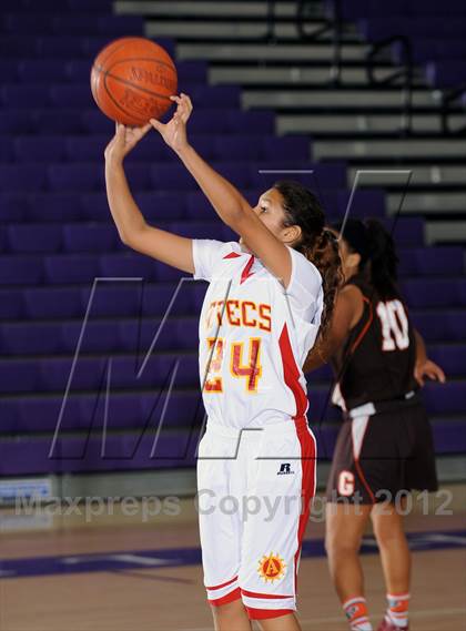 Thumbnail 2 in Grant vs. Palm Desert (MaxPreps Holiday Classic) photogallery.
