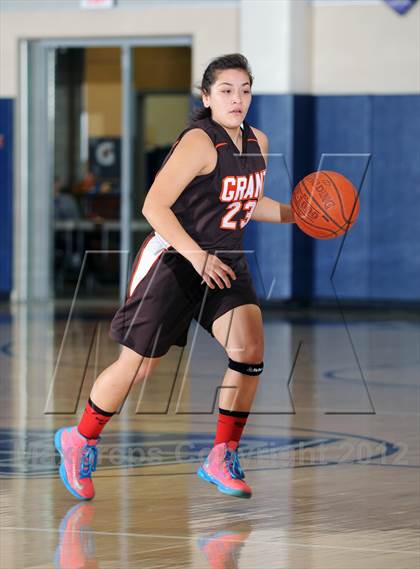 Thumbnail 1 in Grant vs. Palm Desert (MaxPreps Holiday Classic) photogallery.