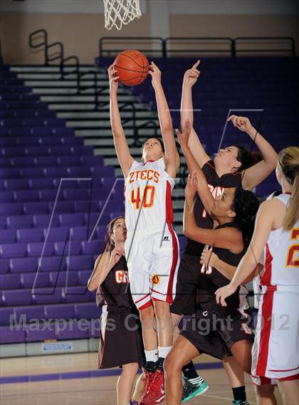 Thumbnail 3 in Grant vs. Palm Desert (MaxPreps Holiday Classic) photogallery.