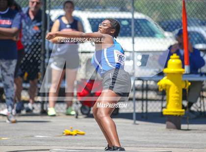 Thumbnail 2 in NYSPHSAA Outdoor Track & Field Championship (Shot Put) photogallery.
