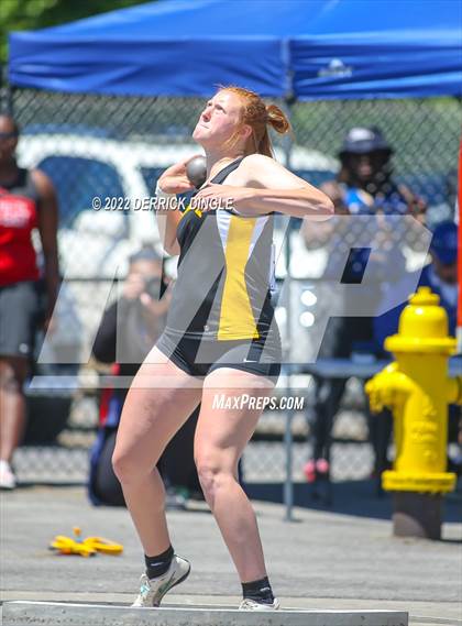 Thumbnail 2 in NYSPHSAA Outdoor Track & Field Championship (Shot Put) photogallery.