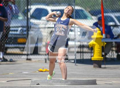Thumbnail 2 in NYSPHSAA Outdoor Track & Field Championship (Shot Put) photogallery.