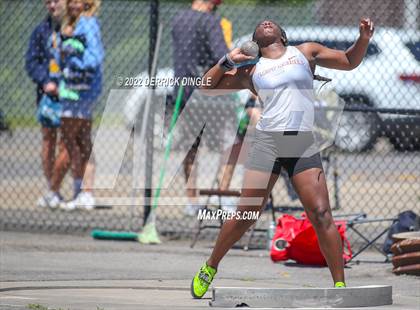 Thumbnail 1 in NYSPHSAA Outdoor Track & Field Championship (Shot Put) photogallery.