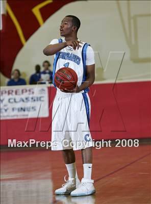 Thumbnail 1 in Santa Rita vs. Compton (MaxPreps Holiday Classic) photogallery.