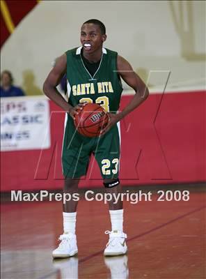Thumbnail 2 in Santa Rita vs. Compton (MaxPreps Holiday Classic) photogallery.