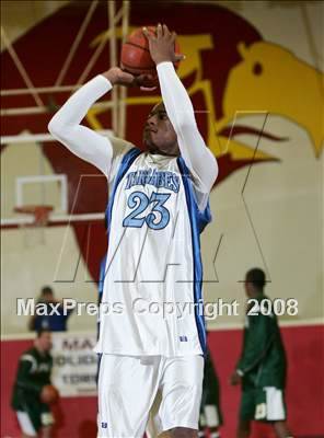 Thumbnail 3 in Santa Rita vs. Compton (MaxPreps Holiday Classic) photogallery.