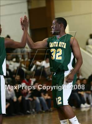 Thumbnail 1 in Santa Rita vs. Compton (MaxPreps Holiday Classic) photogallery.