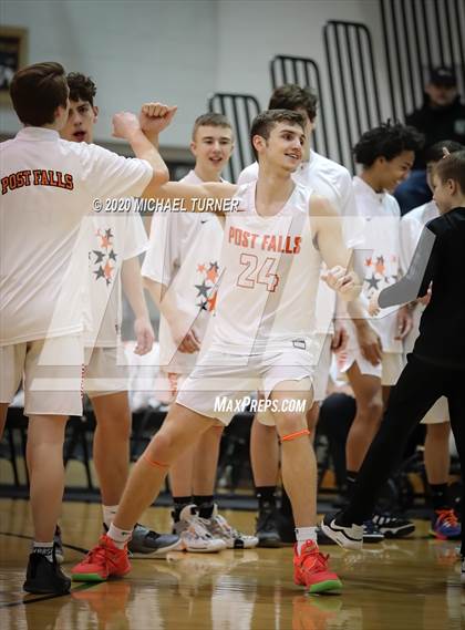 Thumbnail 3 in Lewiston vs. Post Falls photogallery.
