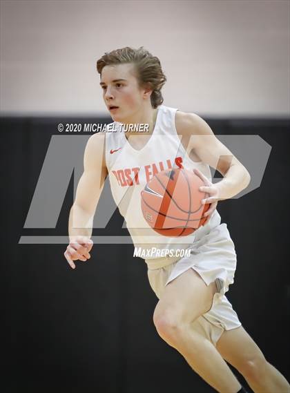 Thumbnail 3 in Lewiston vs. Post Falls photogallery.