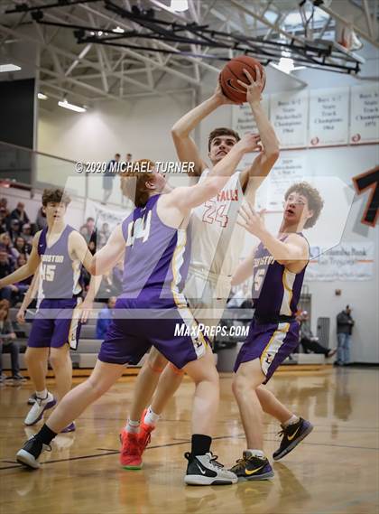 Thumbnail 2 in Lewiston vs. Post Falls photogallery.