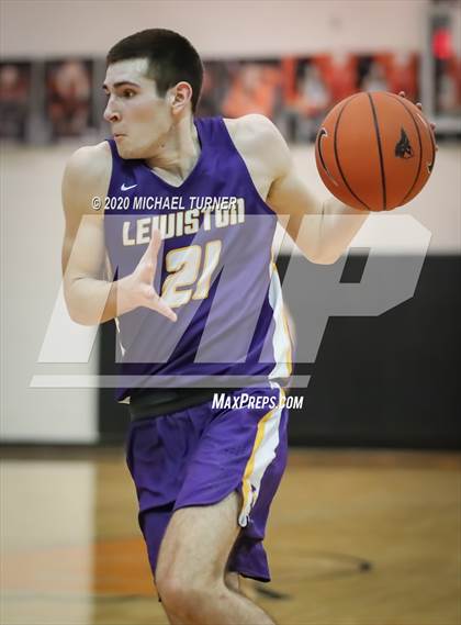 Thumbnail 1 in Lewiston vs. Post Falls photogallery.