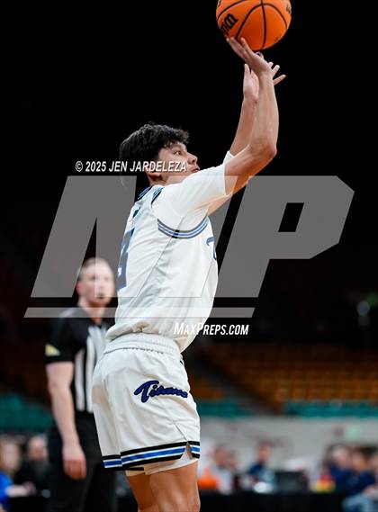 Thumbnail 1 in Timnath vs. Coal Ridge (CHSAA 4A Great 8) photogallery.