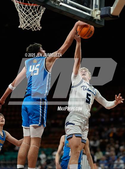 Thumbnail 3 in Timnath vs. Coal Ridge (CHSAA 4A Great 8) photogallery.