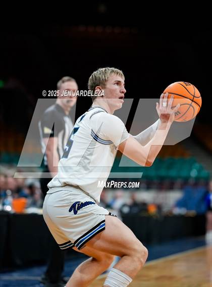 Thumbnail 3 in Timnath vs. Coal Ridge (CHSAA 4A Great 8) photogallery.