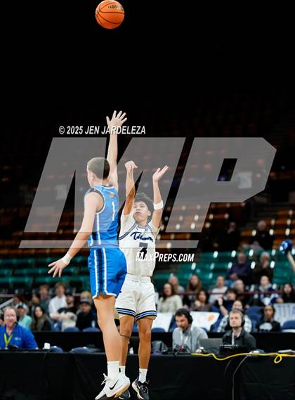 Thumbnail 1 in Timnath vs. Coal Ridge (CHSAA 4A Great 8) photogallery.