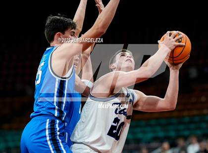 Thumbnail 2 in Timnath vs. Coal Ridge (CHSAA 4A Great 8) photogallery.