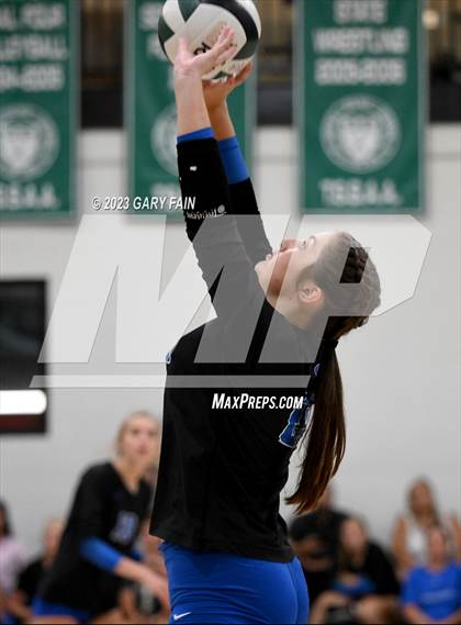 Thumbnail 2 in Girls Prep @ Notre Dame photogallery.