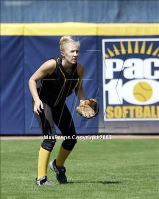 Thumbnail 3 in Alameda vs Pinole Valley (2A Sec. East Bay Final) photogallery.