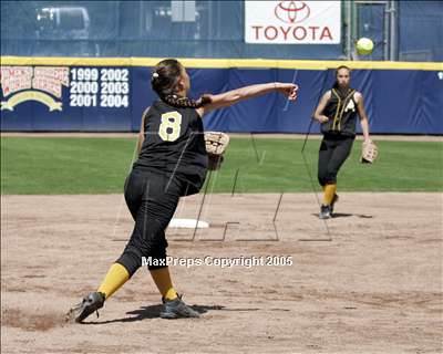 Thumbnail 3 in Alameda vs Pinole Valley (2A Sec. East Bay Final) photogallery.