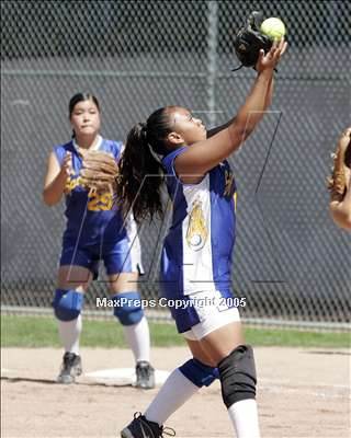 Thumbnail 2 in Alameda vs Pinole Valley (2A Sec. East Bay Final) photogallery.