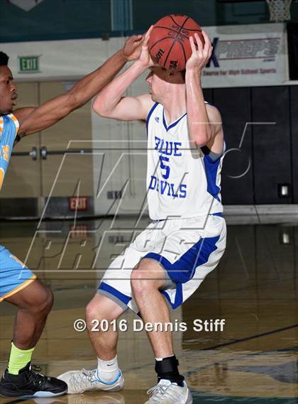 Thumbnail 2 in Davis vs. Burbank (Adidas Challenge) photogallery.