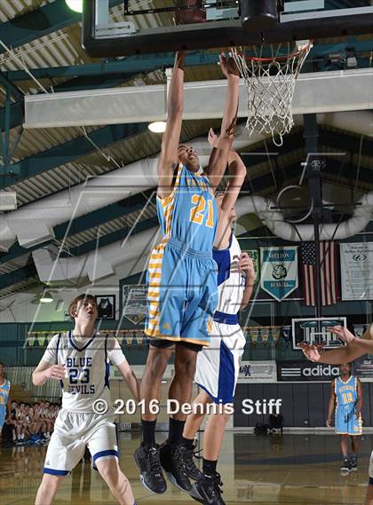 Thumbnail 1 in Davis vs. Burbank (Adidas Challenge) photogallery.