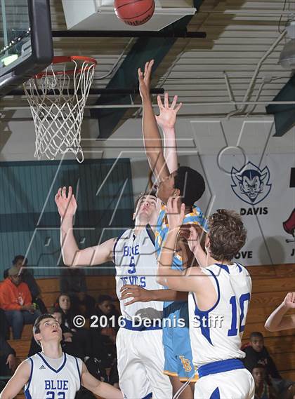 Thumbnail 1 in Davis vs. Burbank (Adidas Challenge) photogallery.