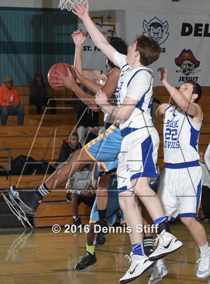 Thumbnail 2 in Davis vs. Burbank (Adidas Challenge) photogallery.