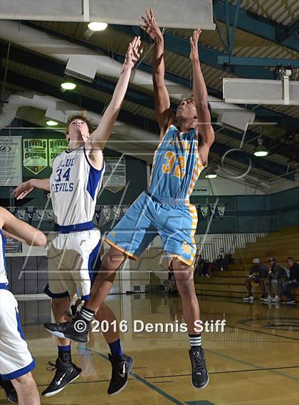Thumbnail 3 in Davis vs. Burbank (Adidas Challenge) photogallery.
