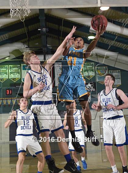 Thumbnail 2 in Davis vs. Burbank (Adidas Challenge) photogallery.