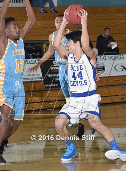 Thumbnail 2 in Davis vs. Burbank (Adidas Challenge) photogallery.