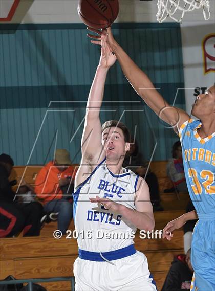 Thumbnail 2 in Davis vs. Burbank (Adidas Challenge) photogallery.