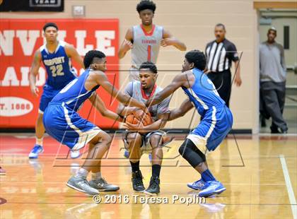 Thumbnail 3 in Hammond vs Airport (C. Dan Joyner Poinsettia Classic) photogallery.