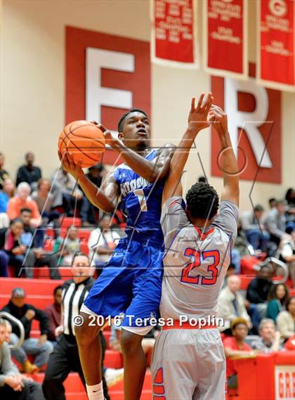 Thumbnail 1 in Hammond vs Airport (C. Dan Joyner Poinsettia Classic) photogallery.