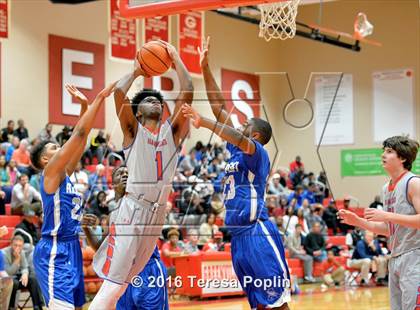 Thumbnail 2 in Hammond vs Airport (C. Dan Joyner Poinsettia Classic) photogallery.