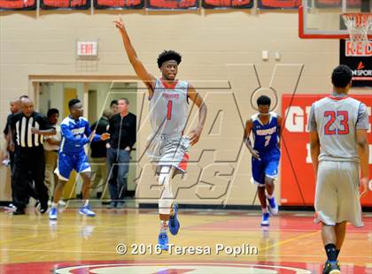 Thumbnail 2 in Hammond vs Airport (C. Dan Joyner Poinsettia Classic) photogallery.