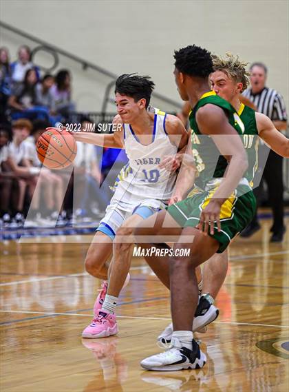 Thumbnail 3 in Rockdale vs Lexington photogallery.