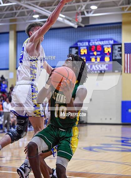 Thumbnail 3 in Rockdale vs Lexington photogallery.