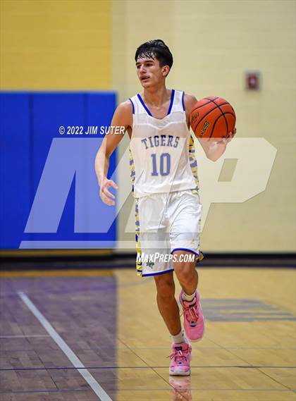 Thumbnail 1 in Rockdale vs Lexington photogallery.
