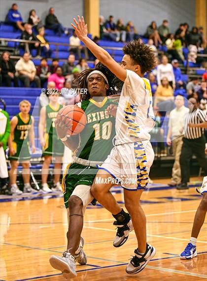 Thumbnail 2 in Rockdale vs Lexington photogallery.
