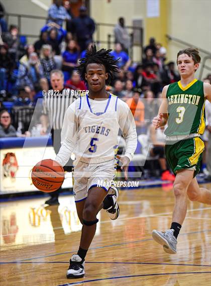 Thumbnail 1 in Rockdale vs Lexington photogallery.