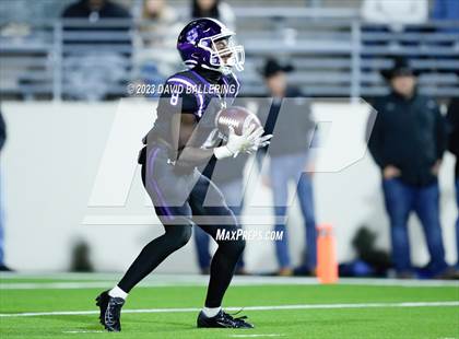 Thumbnail 3 in Gunter vs Jacksboro (UIL 3A DII Quarterfinal Playoff) photogallery.