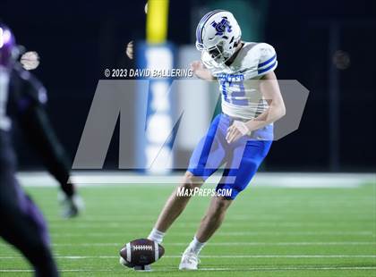Thumbnail 1 in Gunter vs Jacksboro (UIL 3A DII Quarterfinal Playoff) photogallery.
