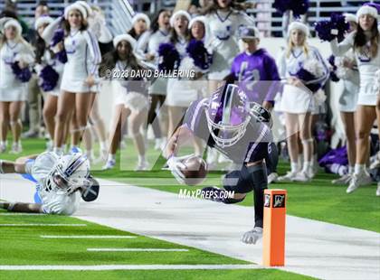 Thumbnail 1 in Gunter vs Jacksboro (UIL 3A DII Quarterfinal Playoff) photogallery.