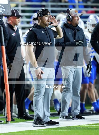 Thumbnail 2 in Gunter vs Jacksboro (UIL 3A DII Quarterfinal Playoff) photogallery.